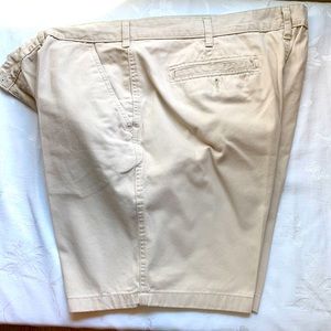 Faded Glory men’s khaki shorts
